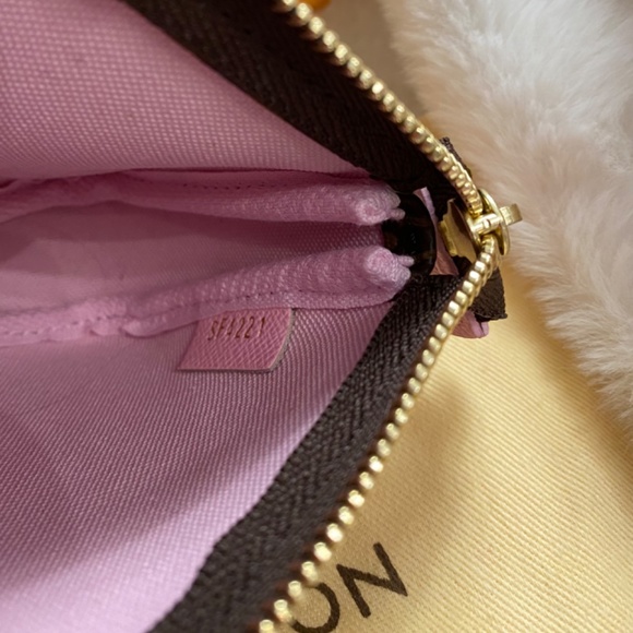 Authentic Louis Vuitton Christmas edition mini Pochette accessories Japan Sakura - Picture 6 of 6